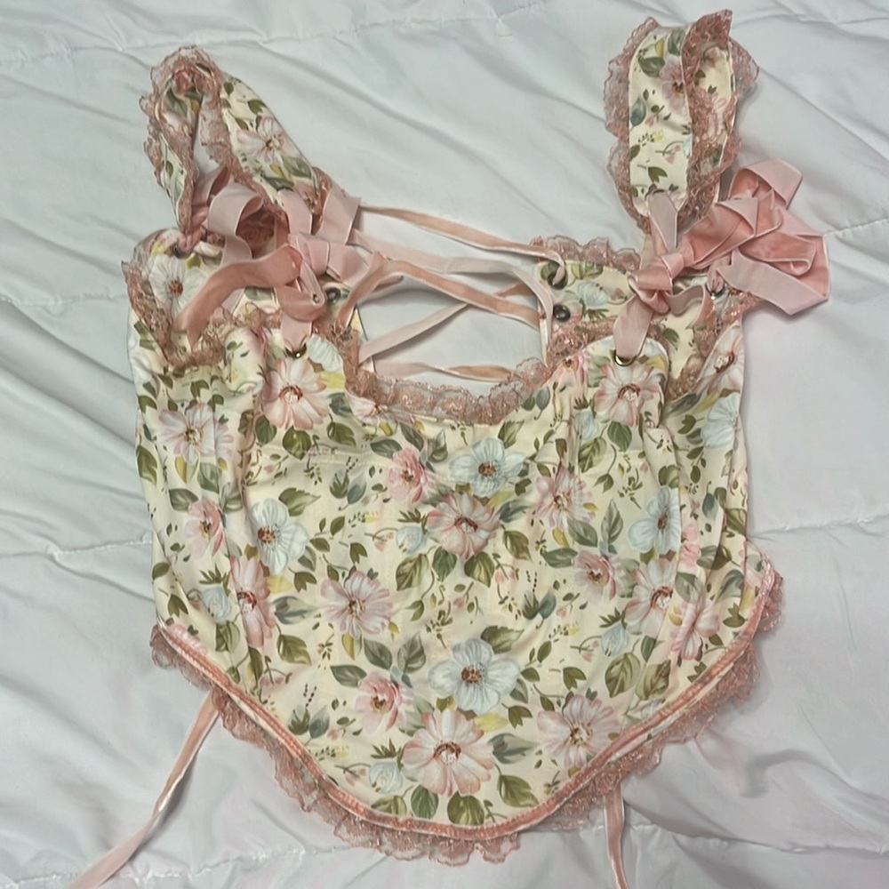 Stranger & Lover”s floral corset